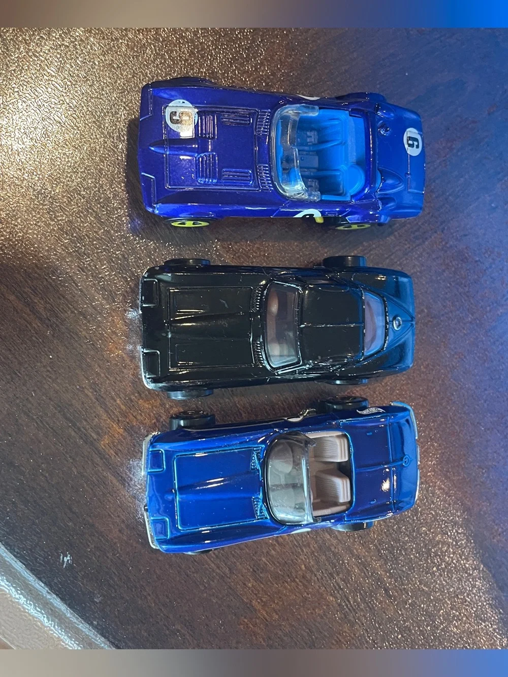 HOT WHEELS VINTAGE CORVETTES 1:64